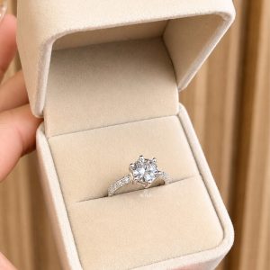 Anillo Taria